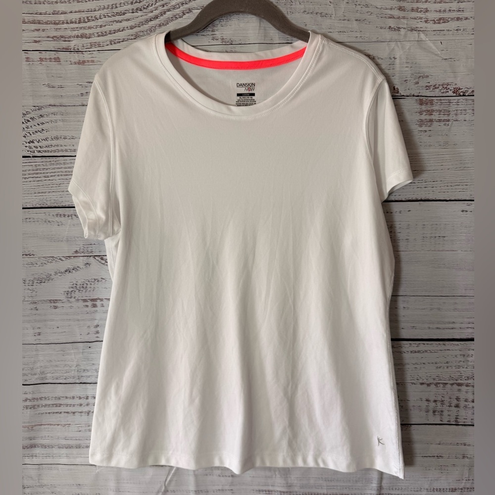Danskin Now White Short Sleeve Tee XL